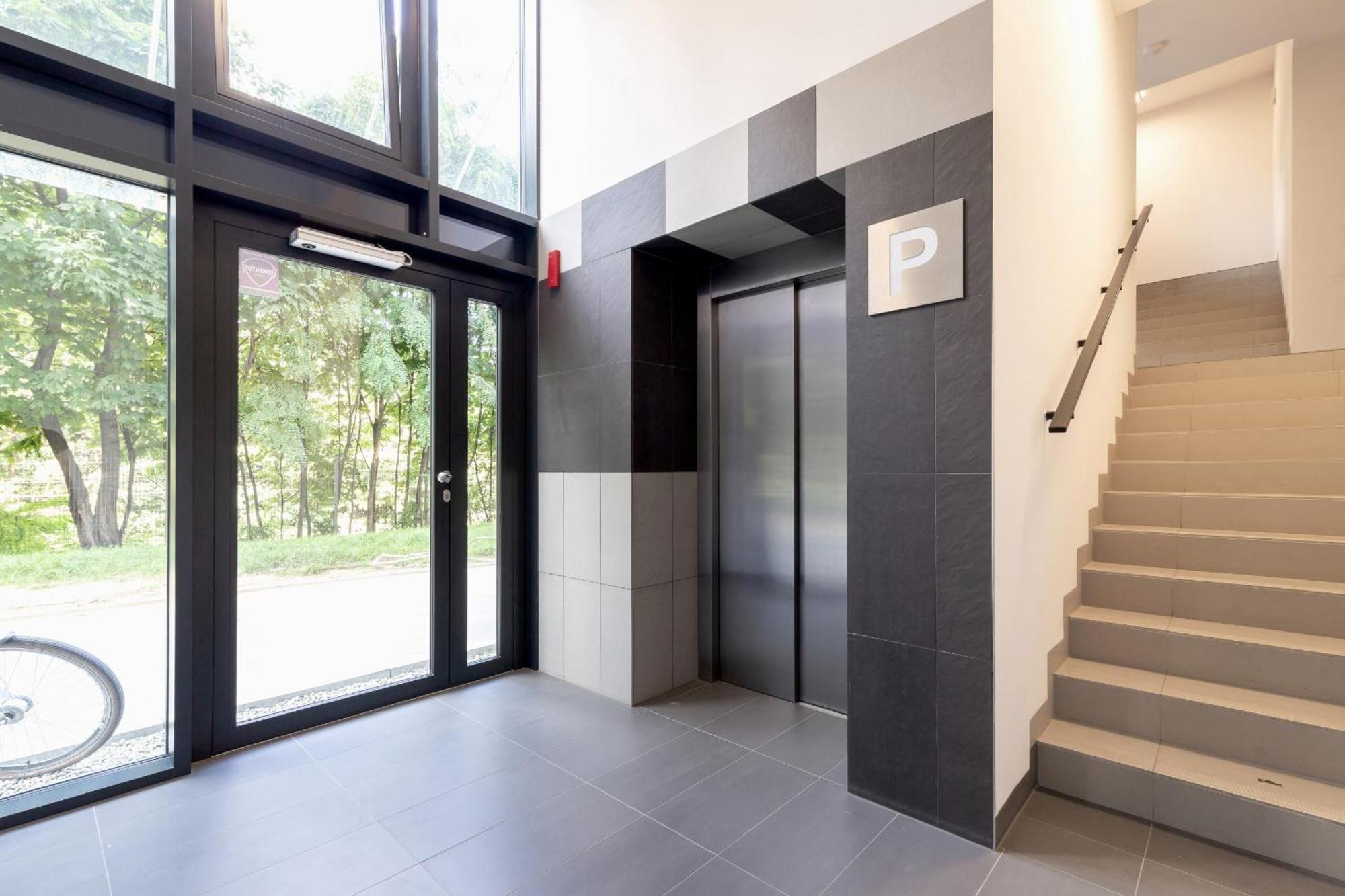 Cracow Pradnik Spacious & Family Apartment With 3 Bedroom By Renters Prestige Krakow Exterior photo